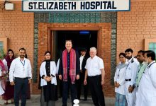 Australia supports St Elizabeth Hospital with St Elizabeth Hospital training ties to Mater Hospital Brisbane