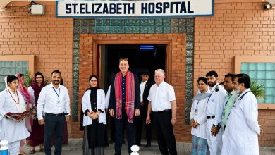 Australia supports St Elizabeth Hospital with St Elizabeth Hospital training ties to Mater Hospital Brisbane
