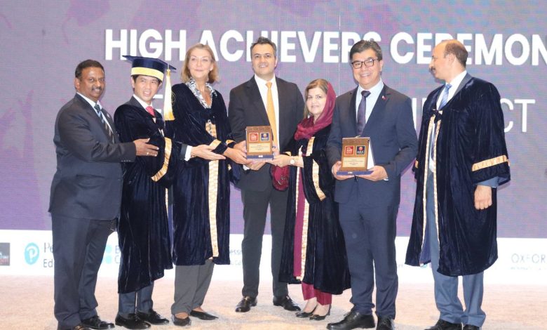 farah naz akbar - Farah Naz Akbar Empowers Student Leaders